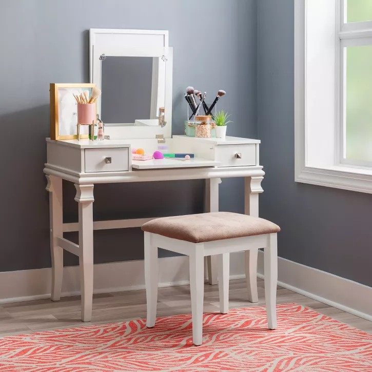 www.jingtongfurniture.com